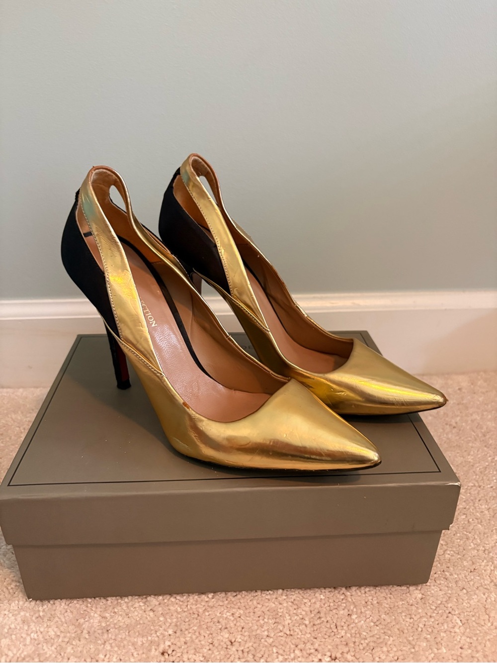 Zara Gold and Black Pointed Toe Slingback Heels